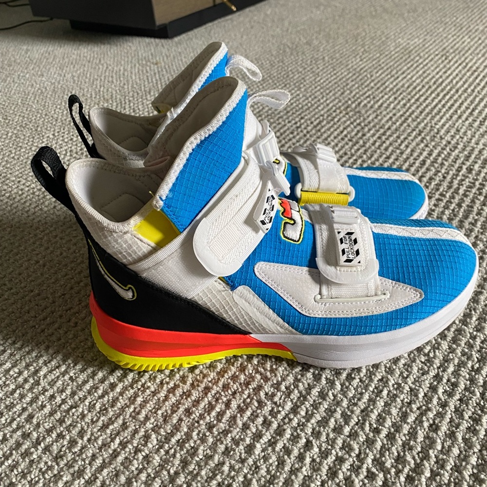 Men’s Lebron Basketball Shoes